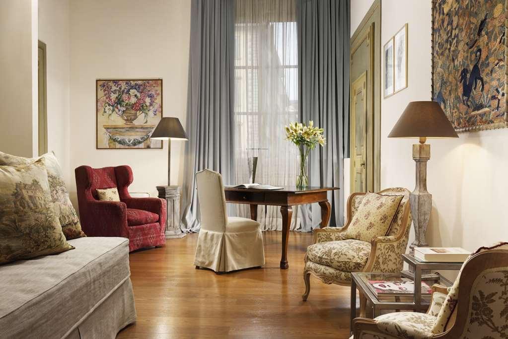פירנצה Leone Blu Suites | Una Esperienze חדר תמונה
